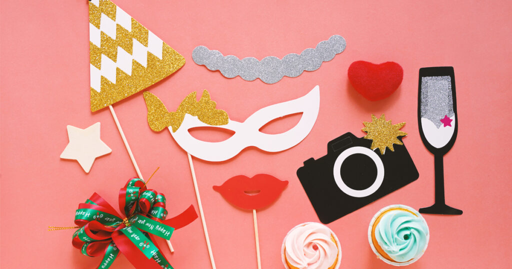 33 Must Have Photography Props for Every Shoot